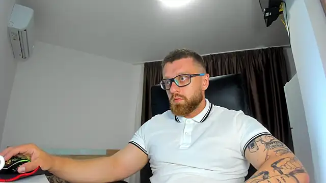 Snapshot of Findom_guy chatting on 24, 6, 2026 Findom guy online show from 24, 6, 2026