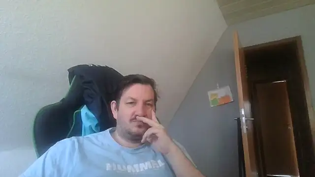 Snapshot of Golffahrer1982 chatting on 28, 2, 2026 Golffahrer1982 online show from 28, 2, 2026