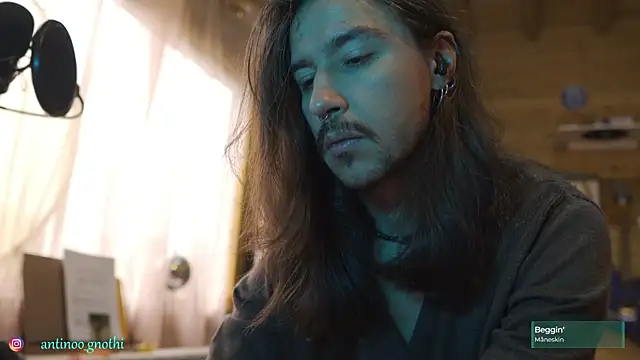 Antinoo Gnothi online show from 8, 10, 2025