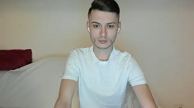 andboyfor6 online show from 4, 12, 2024