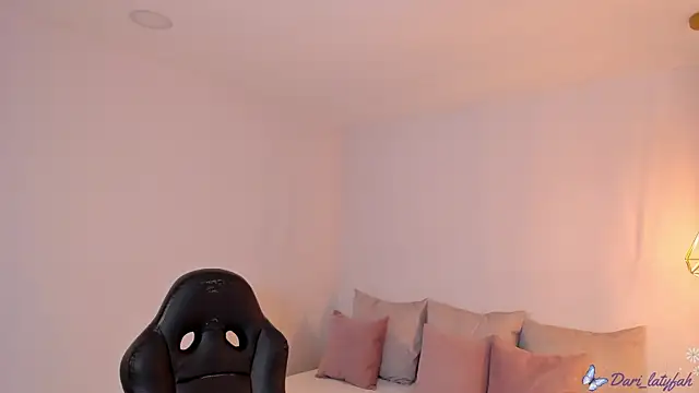 dari kim online show from 2, 12, 2024