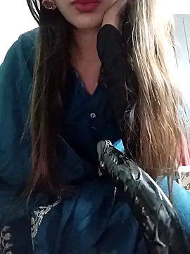 Snapshot of Noor_Darliing chatting on 8, 2, 2026 Noor Darliing online show from 8, 2, 2026