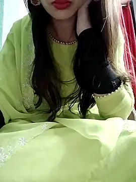 Snapshot of Noor_Darliing chatting on 12, 4, 2026 Noor Darliing online show from 12, 4, 2026