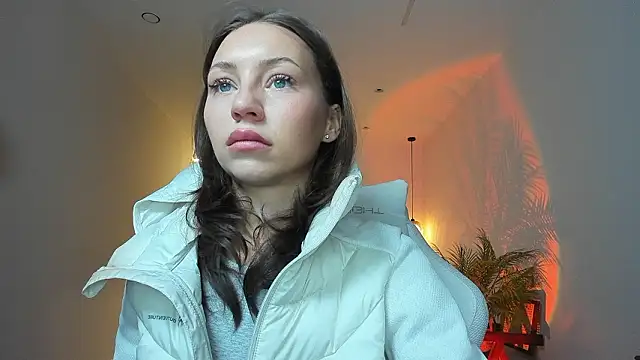 LilyRaisa online show from 13, 2, 2026