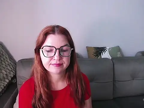 Snapshot of MartinePrettyFeet chatting on 5, 11, 2025 MartinePrettyFeet online show from 5, 11, 2025