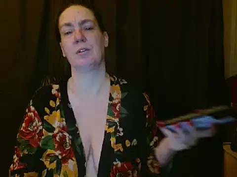 SimoneMoore online show from 13, 2, 2025