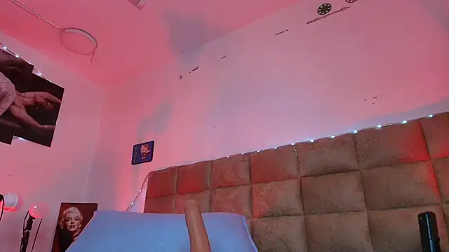  sex mia online show from 19, 9, 2025