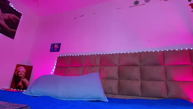  sex mia online show from 21, 9, 2025