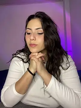 TuWaifuVirtual1 online show from 12, 3, 2025