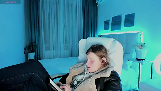 Kathlyn  Heath online show from 6, 3, 2025