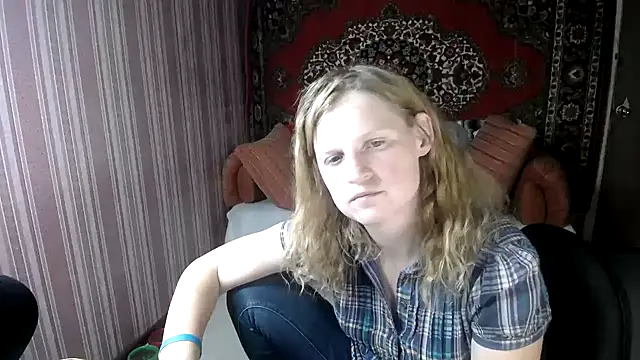 Kathlyn  Heath online show from 12, 9, 2025