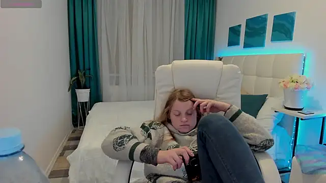 Kathlyn  Heath online show from 20, 3, 2025