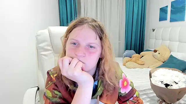 Kathlyn  Heath online show from 28, 11, 2025