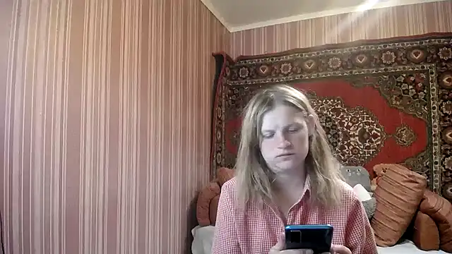 Kathlyn  Heath online show from 16, 9, 2025