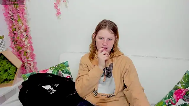 Kathlyn  Heath online show from 14, 2, 2026