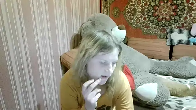 Kathlyn  Heath online show from 16, 12, 2025