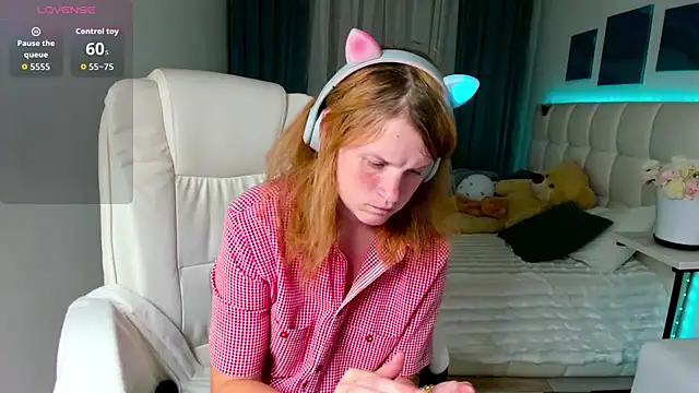 Kathlyn  Heath online show from 9, 9, 2025