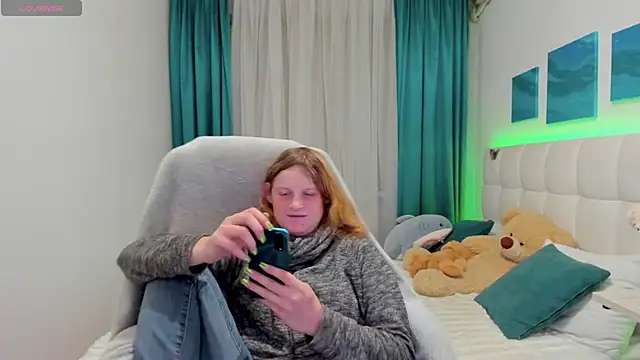 Kathlyn  Heath online show from 7, 11, 2025