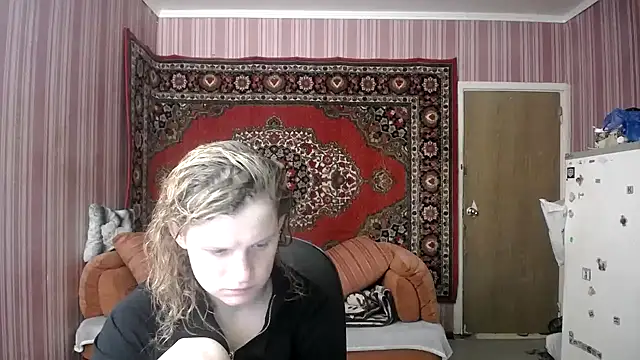 Kathlyn  Heath online show from 16, 10, 2025