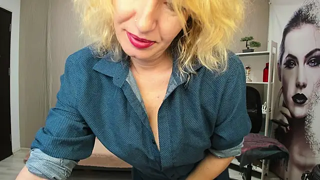 Cassandra Hotty online show from 20, 3, 2026