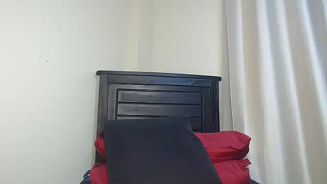 NIKKIE LOVE online show from 10, 3, 2025