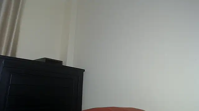 Snapshot of NIKKIE_LOVE chatting on 28, 4, 2026 NIKKIE LOVE online show from 28, 4, 2026