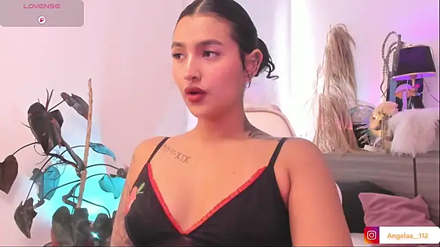 Snapshot of Anngel_1 chatting on 25, 6, 2026 Anngel 1 online show from 25, 6, 2026