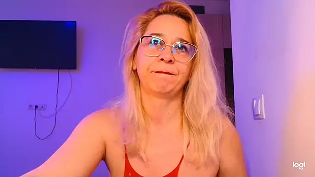 freyyamore1 online show from 5, 4, 2026