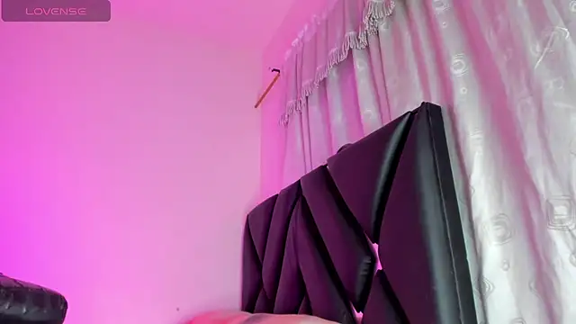 stephany doll  online show from 4, 11, 2025