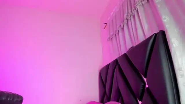 stephany doll  online show from 29, 3, 2026