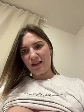 Snapshot of secretcrazy69 chatting on 17, 2, 2026 secretcrazy69 online show from 17, 2, 2026