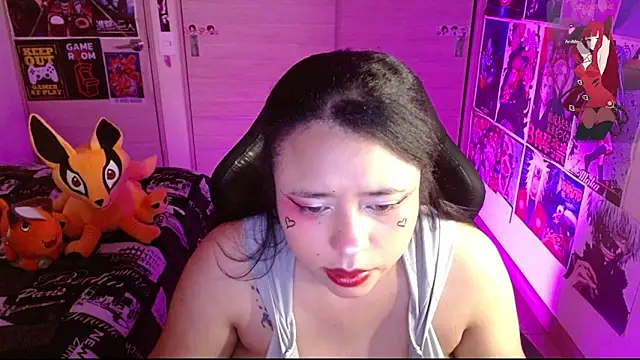 Snapshot of Emmachan19 chatting on 12, 2, 2026 Emmachan19 online show from 12, 2, 2026