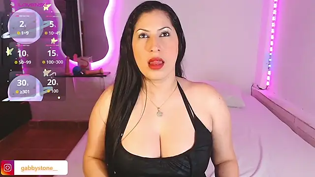 Gabby stone  online show from 12, 9, 2025