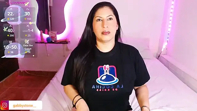 Gabby stone  online show from 30, 11, 2025