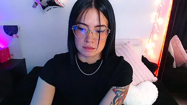 Isa Maiden1 online show from 16, 4, 2026