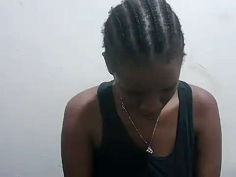 Snapshot of prettybeee chatting on 22, 12, 2025 prettybeee online show from 22, 12, 2025