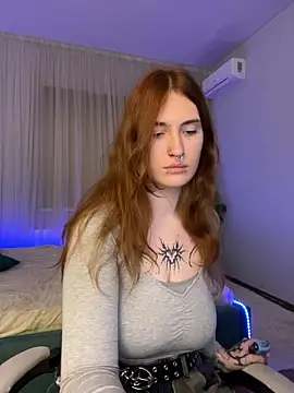  Chlo  e online show from 12, 11, 2025