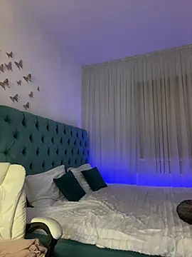  Chlo  e online show from 12, 3, 2025