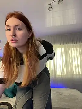  Chlo  e online show from 24, 10, 2025