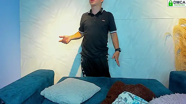 play sex18 online show from 1, 3, 2025