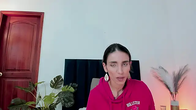 Nina Cavaali online show from 7, 3, 2025