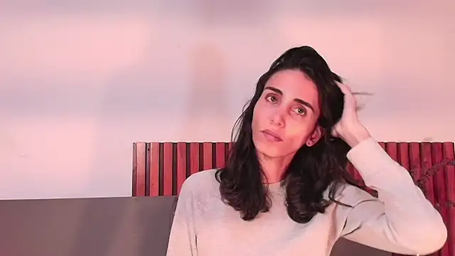 Nina Cavaali online show from 30, 10, 2025