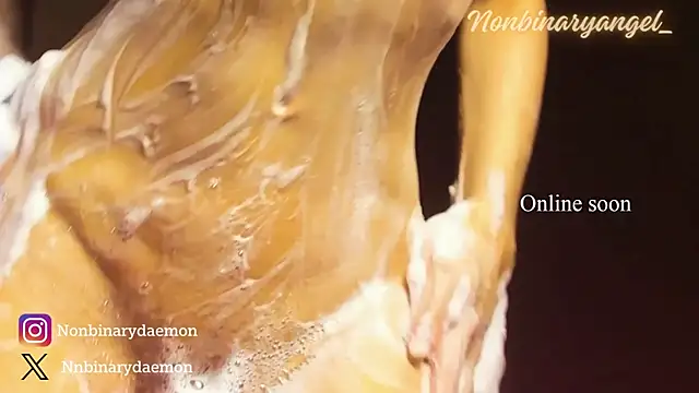 Nonbinaryangel  online show from 26, 2, 2025