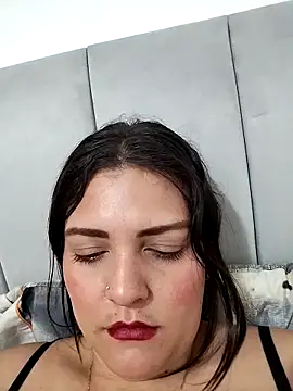 Mia Hampton online show from 20, 12, 2025