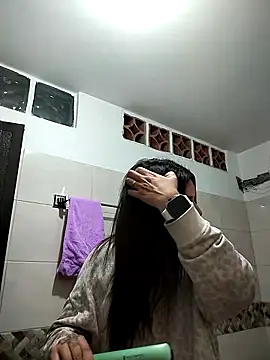 Mia Hampton online show from 13, 2, 2026