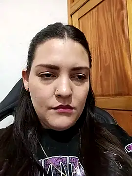 Mia Hampton online show from 8, 1, 2026