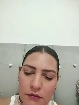 Mia Hampton online show from 20, 6, 2026