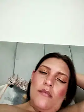 Mia Hampton online show from 7, 3, 2025