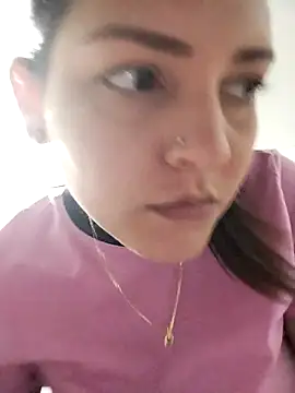 Mia Hampton online show from 1, 2, 2026