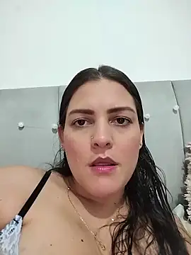 Mia Hampton online show from 26, 5, 2026